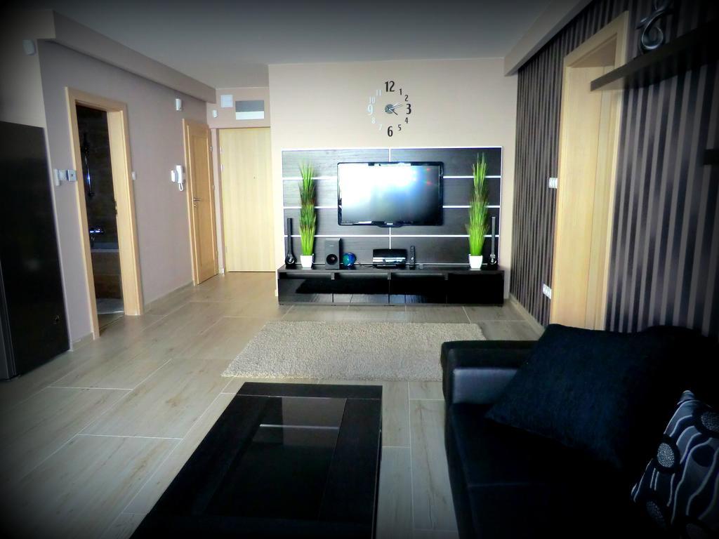 Villapark Pleasure Apartment Balatonfured Ruang foto