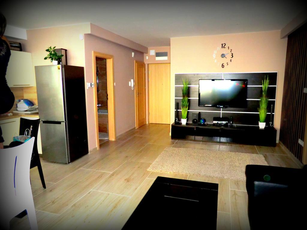 Villapark Pleasure Apartment Balatonfured Ruang foto